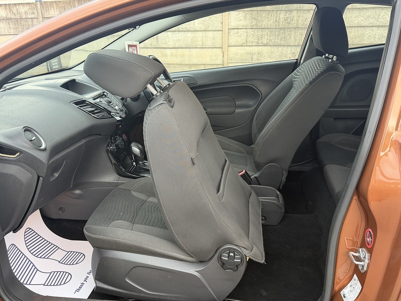 Ford Fiesta 1.0T EcoBoost Zetec Hatchback 3dr Petrol Powershift Euro 5 (100 ps) - U2481