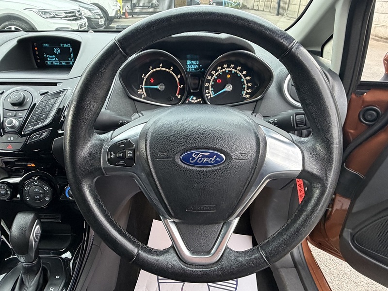 Ford Fiesta 1.0T EcoBoost Zetec Hatchback 3dr Petrol Powershift Euro 5 (100 ps) - U2481