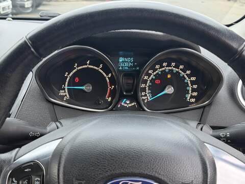 Ford Fiesta 1.0T EcoBoost Zetec Hatchback 3dr Petrol Powershift Euro 5 (100 ps) - U2481