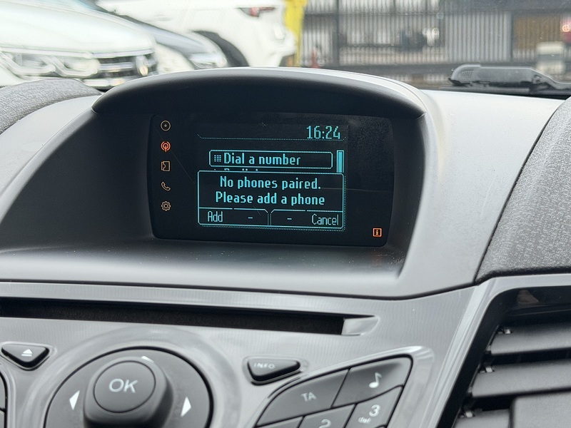 Ford Fiesta 1.0T EcoBoost Zetec Hatchback 3dr Petrol Powershift Euro 5 (100 ps) - U2481