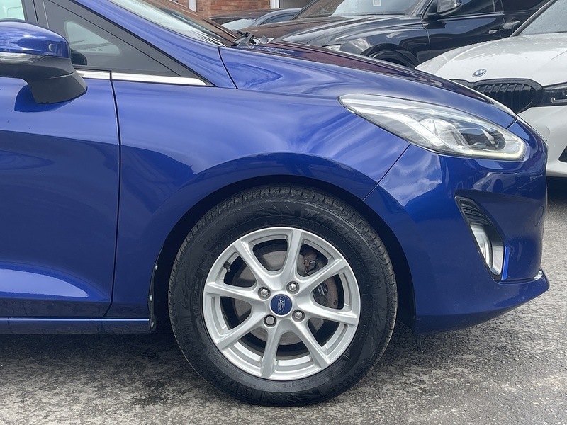 Ford Fiesta 1.0T EcoBoost Zetec Hatchback 5dr Petrol Auto Euro 6 (s/s) (100 ps) - U2484