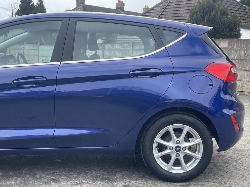 Ford Fiesta 1.0T EcoBoost Zetec Hatchback 5dr Petrol Auto Euro 6 (s/s) (100 ps) - U2484