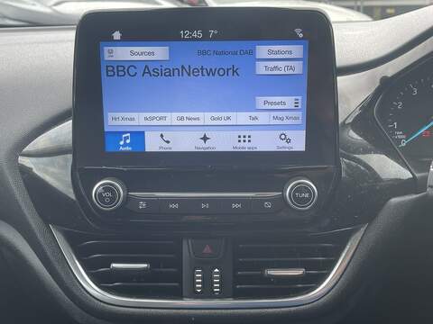 Ford Fiesta 1.0T EcoBoost Zetec Hatchback 5dr Petrol Auto Euro 6 (s/s) (100 ps) - U2484