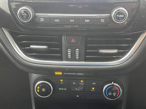 Ford Fiesta 1.0T EcoBoost Zetec Hatchback 5dr Petrol Auto Euro 6 (s/s) (100 ps) - U2484