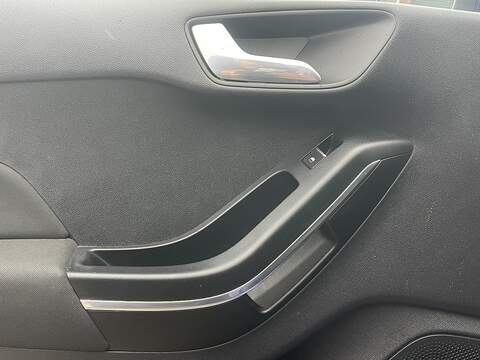 Ford Fiesta 1.0T EcoBoost Zetec Hatchback 5dr Petrol Auto Euro 6 (s/s) (100 ps) - U2484