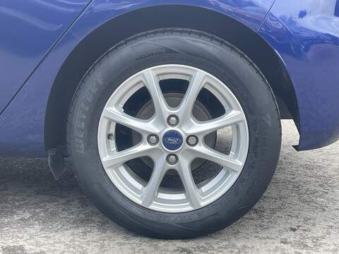 Ford Fiesta 1.0T EcoBoost Zetec Hatchback 5dr Petrol Auto Euro 6 (s/s) (100 ps) - U2484