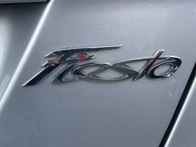 Ford Fiesta 1.0T EcoBoost Zetec Hatchback 5dr Petrol Powershift Euro 5 (100 ps) - U2485