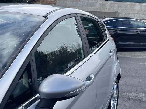 Ford Fiesta 1.0T EcoBoost Zetec Hatchback 5dr Petrol Powershift Euro 5 (100 ps) - U2485