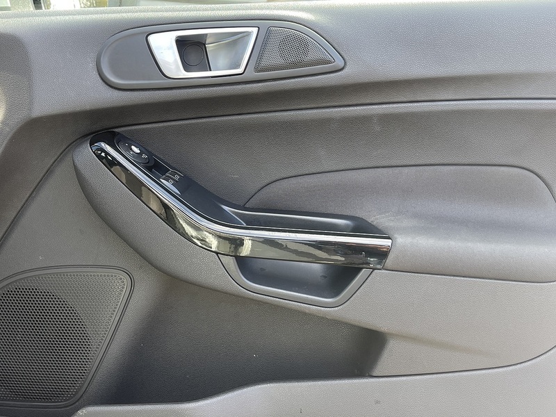 Ford Fiesta 1.0T EcoBoost Zetec Hatchback 5dr Petrol Powershift Euro 5 (100 ps) - U2485