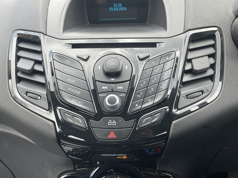 Ford Fiesta 1.0T EcoBoost Zetec Hatchback 5dr Petrol Powershift Euro 5 (100 ps) - U2485