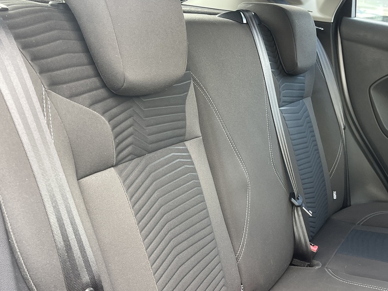 Ford Fiesta 1.0T EcoBoost Zetec Hatchback 5dr Petrol Powershift Euro 5 (100 ps) - U2485