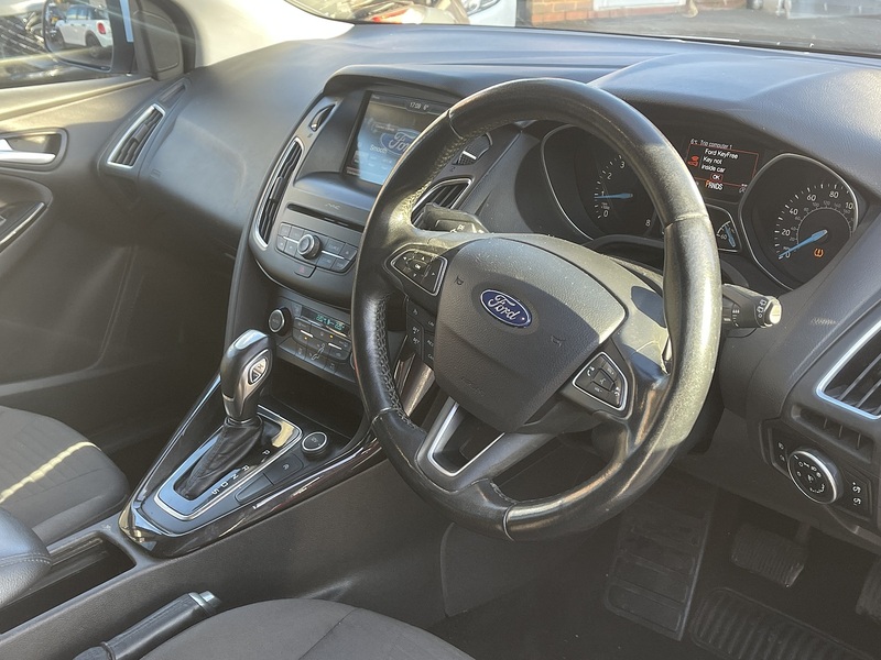 Ford Focus 1.0T EcoBoost Titanium Hatchback 5dr Petrol Auto Euro 6 (s/s) (125 ps) - U2488