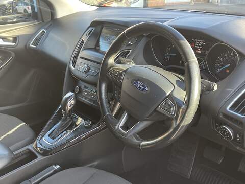 Ford Focus 1.0T EcoBoost Titanium Hatchback 5dr Petrol Auto Euro 6 (s/s) (125 ps) - U2488