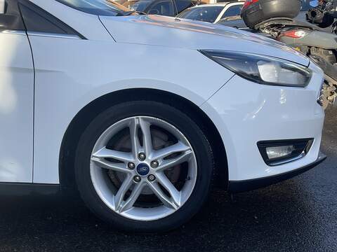 Ford Focus 1.0T EcoBoost Titanium Hatchback 5dr Petrol Auto Euro 6 (s/s) (125 ps) - U2488