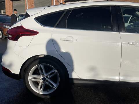 Ford Focus 1.0T EcoBoost Titanium Hatchback 5dr Petrol Auto Euro 6 (s/s) (125 ps) - U2488