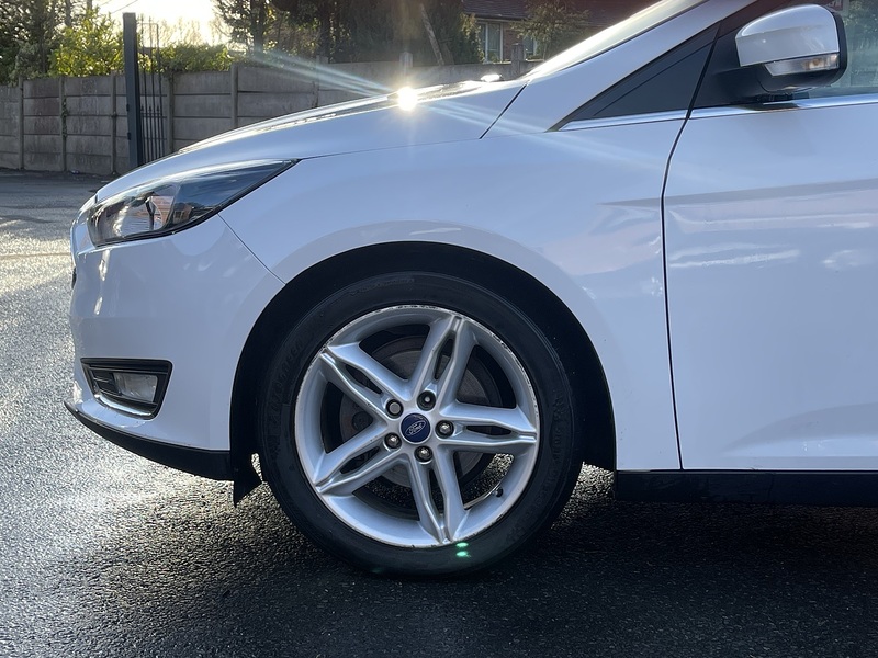 Ford Focus 1.0T EcoBoost Titanium Hatchback 5dr Petrol Auto Euro 6 (s/s) (125 ps) - U2488