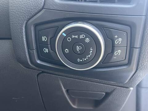 Ford Focus 1.0T EcoBoost Titanium Hatchback 5dr Petrol Auto Euro 6 (s/s) (125 ps) - U2488
