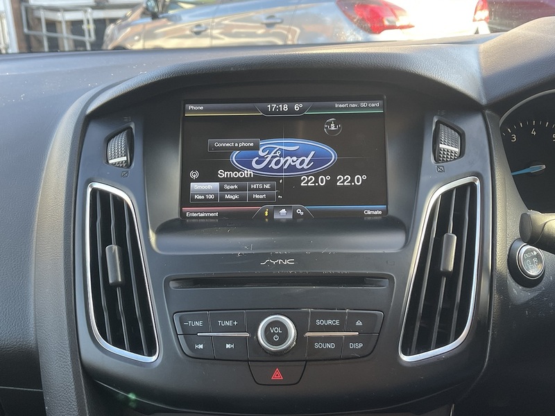 Ford Focus 1.0T EcoBoost Titanium Hatchback 5dr Petrol Auto Euro 6 (s/s) (125 ps) - U2488