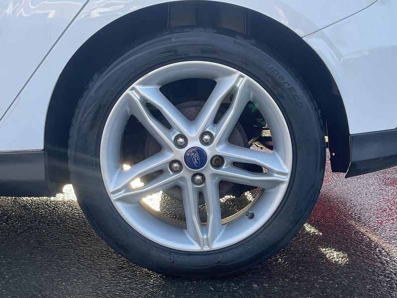 Ford Focus 1.0T EcoBoost Titanium Hatchback 5dr Petrol Auto Euro 6 (s/s) (125 ps) - U2488