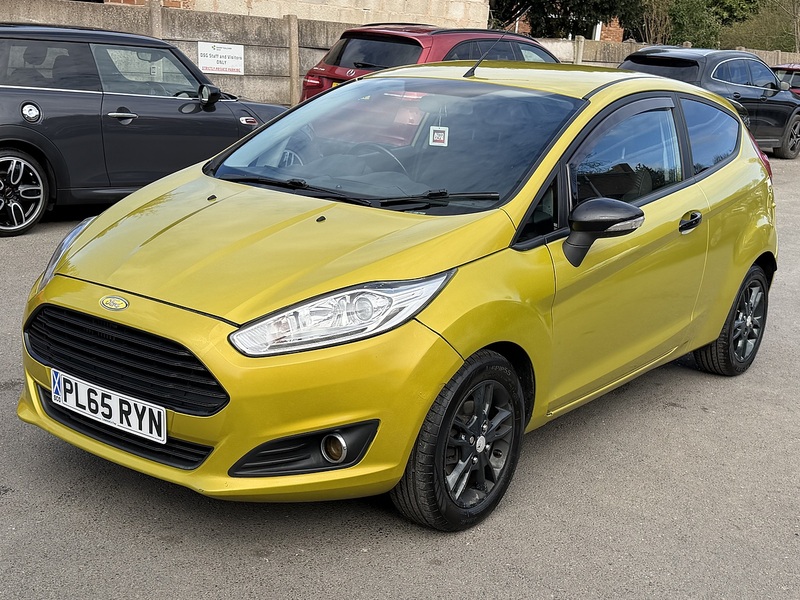Ford Fiesta 1.0T EcoBoost Zetec Hatchback 3dr Petrol Powershift Euro 6 (100 ps) - U2489