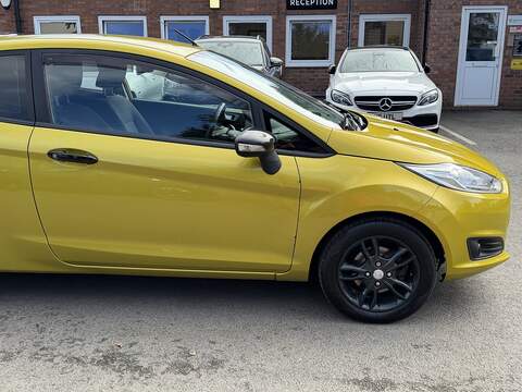 Ford Fiesta 1.0T EcoBoost Zetec Hatchback 3dr Petrol Powershift Euro 6 (100 ps) - U2489