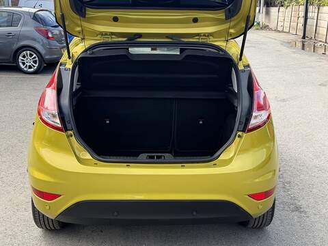 Ford Fiesta 1.0T EcoBoost Zetec Hatchback 3dr Petrol Powershift Euro 6 (100 ps) - U2489