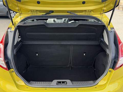 Ford Fiesta 1.0T EcoBoost Zetec Hatchback 3dr Petrol Powershift Euro 6 (100 ps) - U2489