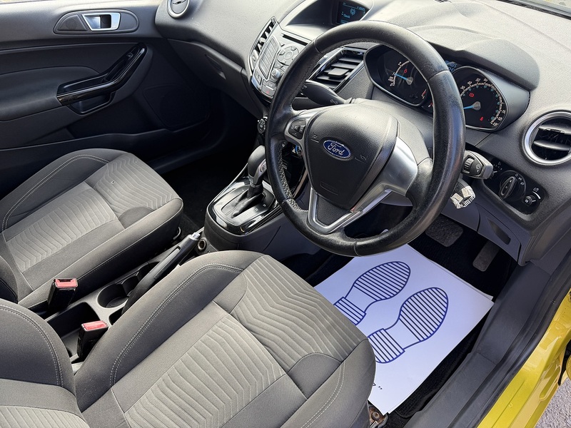 Ford Fiesta 1.0T EcoBoost Zetec Hatchback 3dr Petrol Powershift Euro 6 (100 ps) - U2489