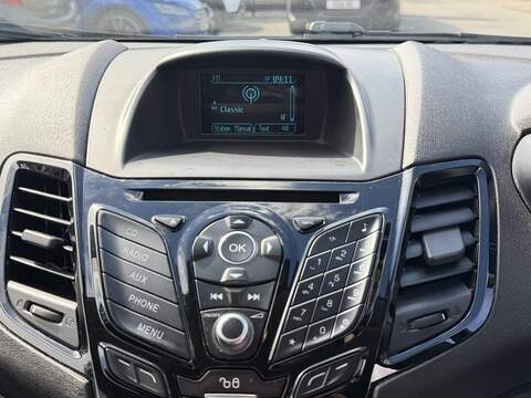 Ford Fiesta 1.0T EcoBoost Zetec Hatchback 3dr Petrol Powershift Euro 6 (100 ps) - U2489