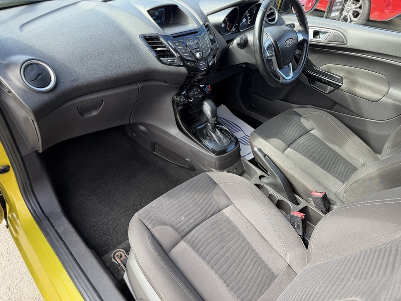 Ford Fiesta 1.0T EcoBoost Zetec Hatchback 3dr Petrol Powershift Euro 6 (100 ps) - U2489