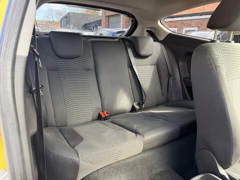 Ford Fiesta 1.0T EcoBoost Zetec Hatchback 3dr Petrol Powershift Euro 6 (100 ps) - U2489