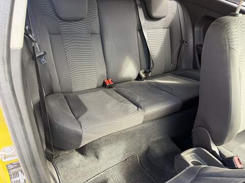 Ford Fiesta 1.0T EcoBoost Zetec Hatchback 3dr Petrol Powershift Euro 6 (100 ps) - U2489