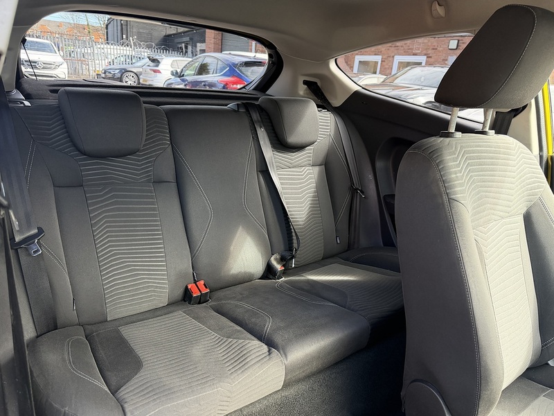 Ford Fiesta 1.0T EcoBoost Zetec Hatchback 3dr Petrol Powershift Euro 6 (100 ps) - U2489