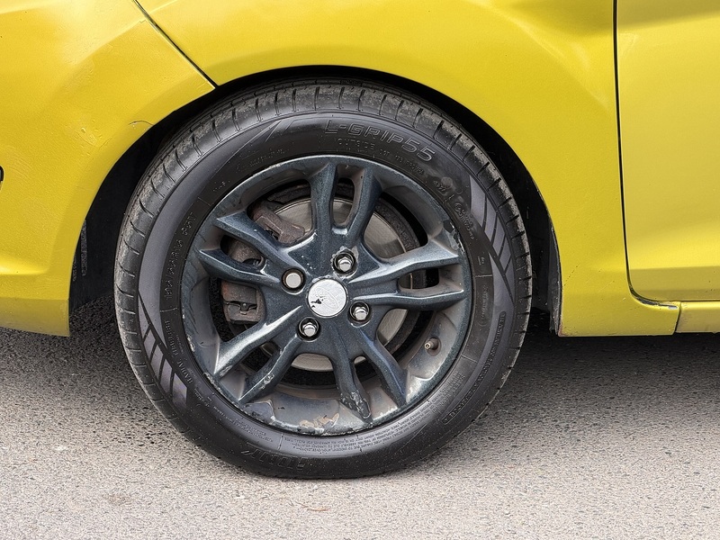 Ford Fiesta 1.0T EcoBoost Zetec Hatchback 3dr Petrol Powershift Euro 6 (100 ps) - U2489