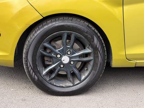 Ford Fiesta 1.0T EcoBoost Zetec Hatchback 3dr Petrol Powershift Euro 6 (100 ps) - U2489