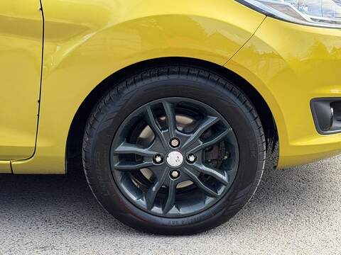 Ford Fiesta 1.0T EcoBoost Zetec Hatchback 3dr Petrol Powershift Euro 6 (100 ps) - U2489