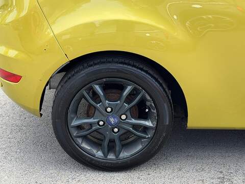 Ford Fiesta 1.0T EcoBoost Zetec Hatchback 3dr Petrol Powershift Euro 6 (100 ps) - U2489