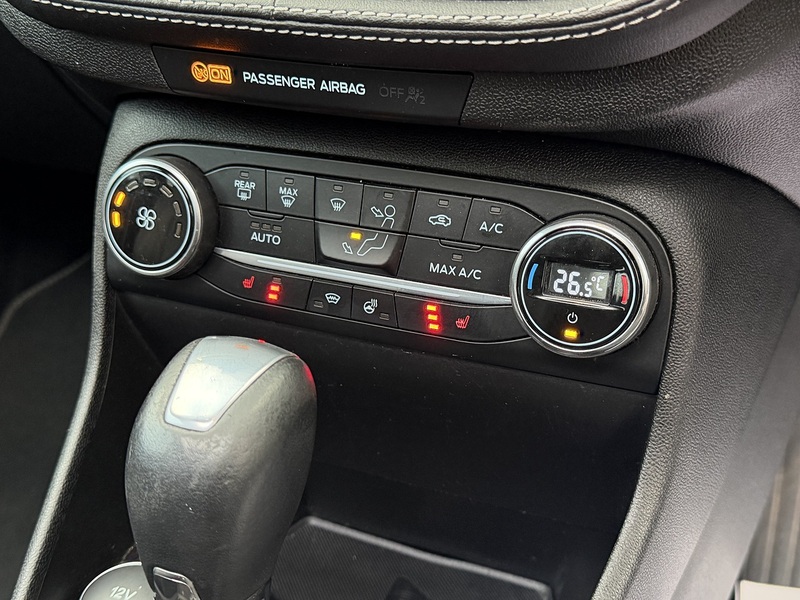 Ford Fiesta 1.0T EcoBoost GPF Vignale Hatchback 5dr Petrol Auto Euro 6 (s/s) (100 ps) - U2493