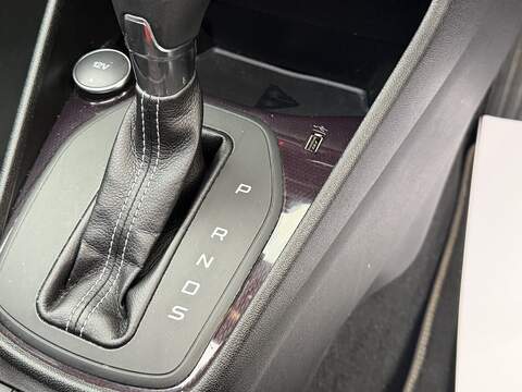 Ford Fiesta 1.0T EcoBoost GPF Vignale Hatchback 5dr Petrol Auto Euro 6 (s/s) (100 ps) - U2493