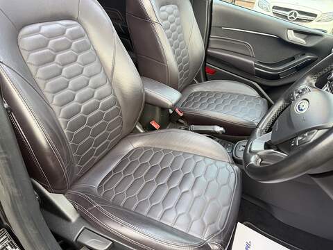 Ford Fiesta 1.0T EcoBoost GPF Vignale Hatchback 5dr Petrol Auto Euro 6 (s/s) (100 ps) - U2493