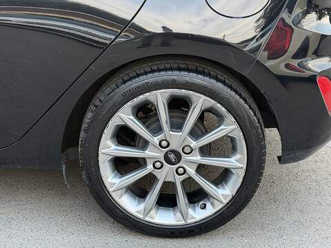 Ford Fiesta 1.0T EcoBoost GPF Vignale Hatchback 5dr Petrol Auto Euro 6 (s/s) (100 ps) - U2493