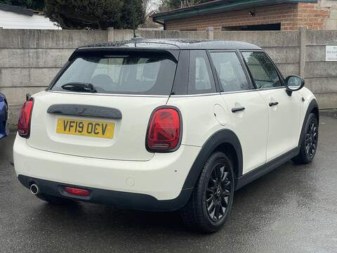 MINI Hatch 1.5 Cooper Classic Hatchback 5dr Petrol Manual Euro 6 (s/s) (136 ps) - U2498