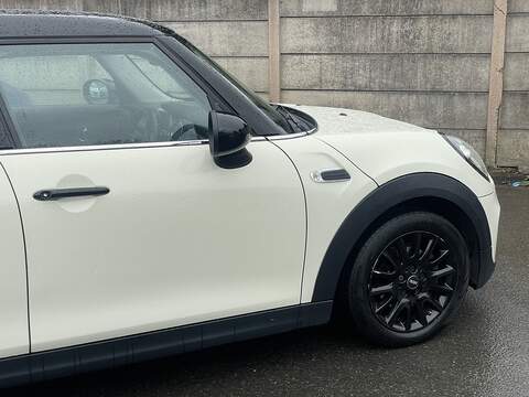 MINI Hatch 1.5 Cooper Classic Hatchback 5dr Petrol Manual Euro 6 (s/s) (136 ps) - U2498