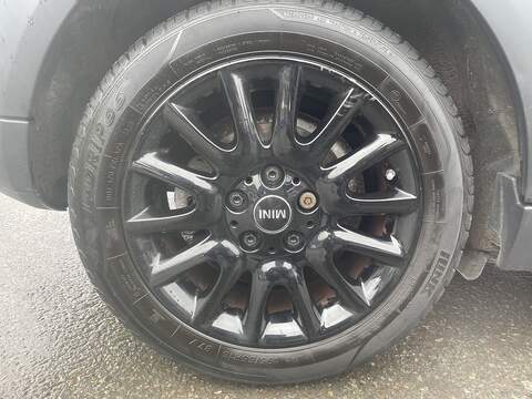 MINI Hatch 1.5 Cooper Classic Hatchback 5dr Petrol Manual Euro 6 (s/s) (136 ps) - U2498