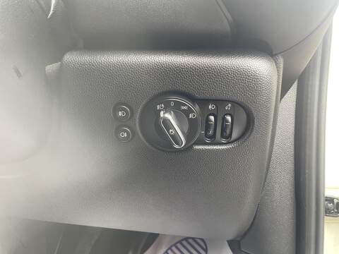 MINI Hatch 1.5 Cooper Classic Hatchback 5dr Petrol Manual Euro 6 (s/s) (136 ps) - U2498