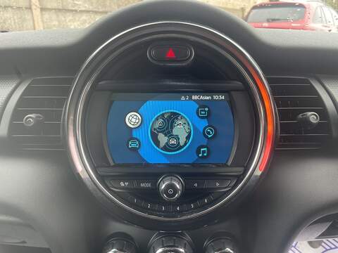 MINI Hatch 1.5 Cooper Classic Hatchback 5dr Petrol Manual Euro 6 (s/s) (136 ps) - U2498