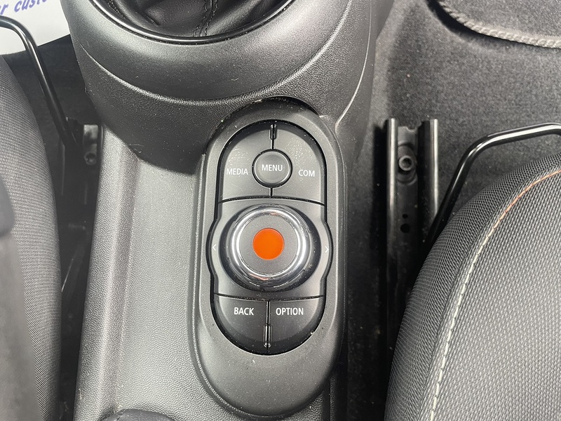 MINI Hatch 1.5 Cooper Classic Hatchback 5dr Petrol Manual Euro 6 (s/s) (136 ps) - U2498