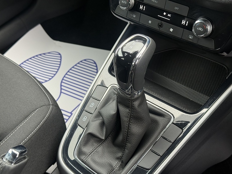 Skoda Fabia 1.0 TSI SE L Hatchback 5dr Petrol DSG Euro 6 (s/s) (116 ps) - U2499