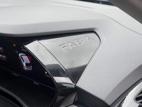 Skoda Fabia 1.0 TSI SE L Hatchback 5dr Petrol DSG Euro 6 (s/s) (116 ps) - U2499