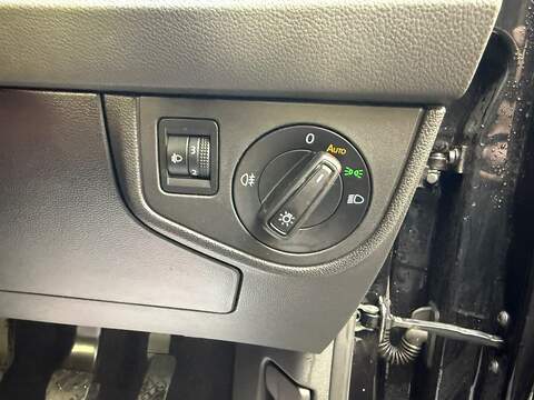 Volkswagen Polo 1.0 TSI Life Hatchback 5dr Petrol Manual Euro 6 (s/s) (95 ps) - U2502